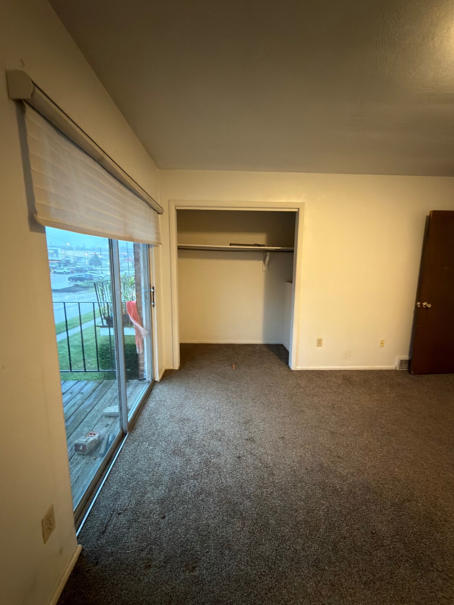 Building Photo - 1240 Cliffside St