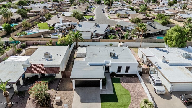 Building Photo - 10838 N 32nd Ln