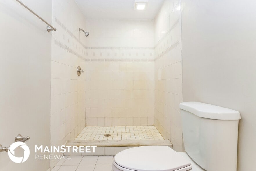 Building Photo - 548 Winer Ave SW