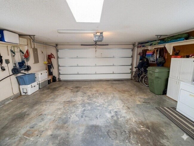 Building Photo - 804 Palm Harbor Ct