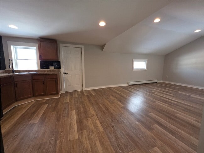 Building Photo - 6360 Ontario Center Rd