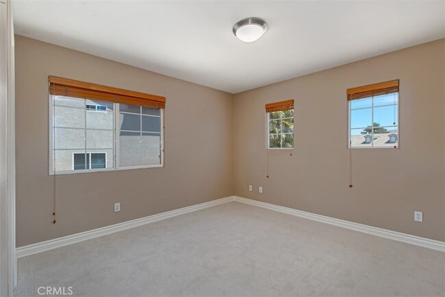 Building Photo - 29315 Sequoia Rd
