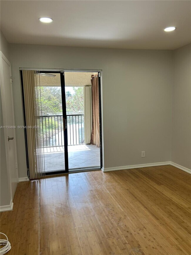 Building Photo - 3299 Cocoplum Cir