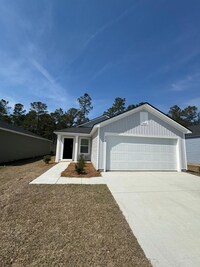 Building Photo - 470 Ladyfish Loop NW