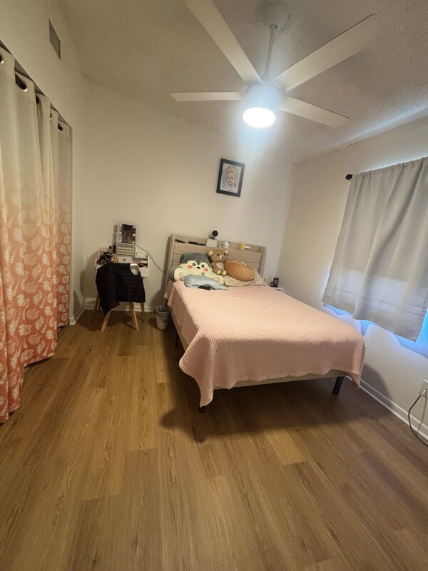 Building Photo - 3067 St Paul Dr