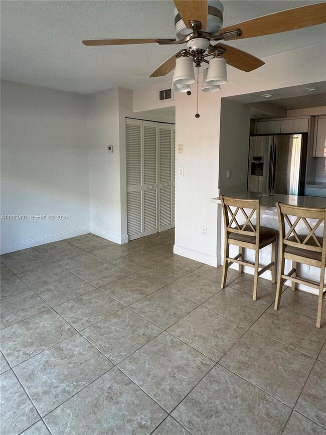 Building Photo - 10220 SW 77th Ct