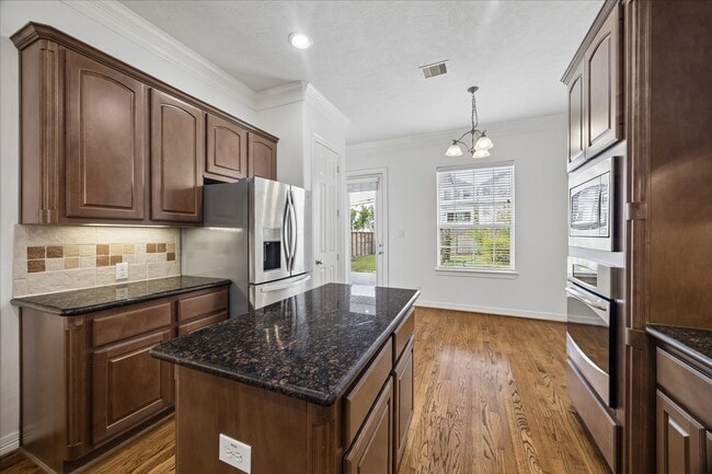Building Photo - 7608 Janak Dr