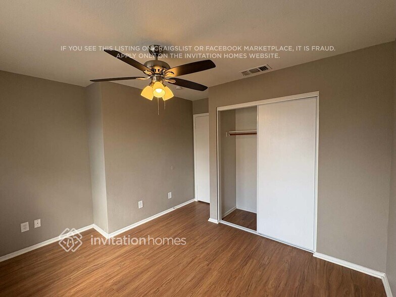 Building Photo - 16487 N 67th Dr