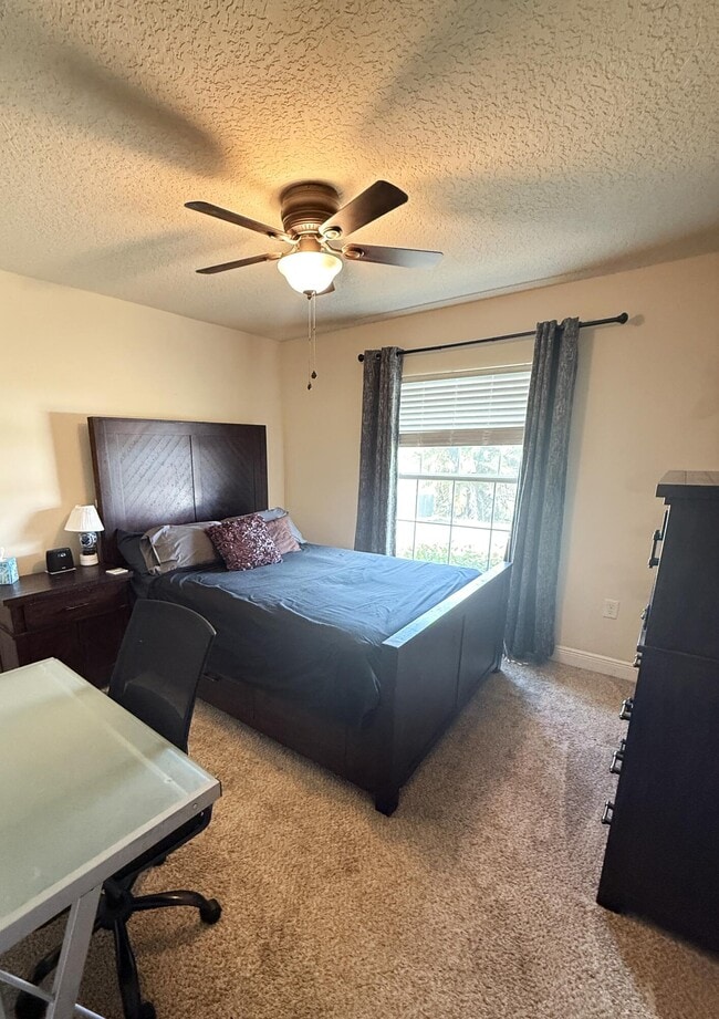 Building Photo - 2177 SE Dolphin Rd