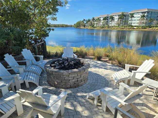 Building Photo - 376 Aruba Cir
