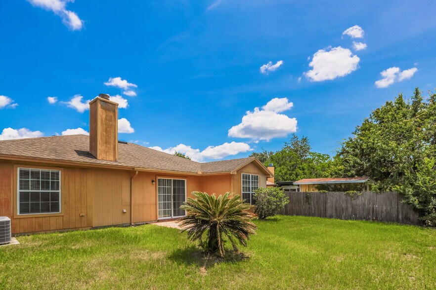 Building Photo - 3183 Olde Sutton Parke Dr