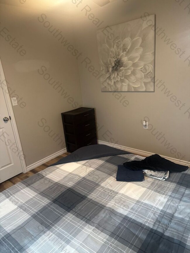 Building Photo - 3116 Westminster Dr