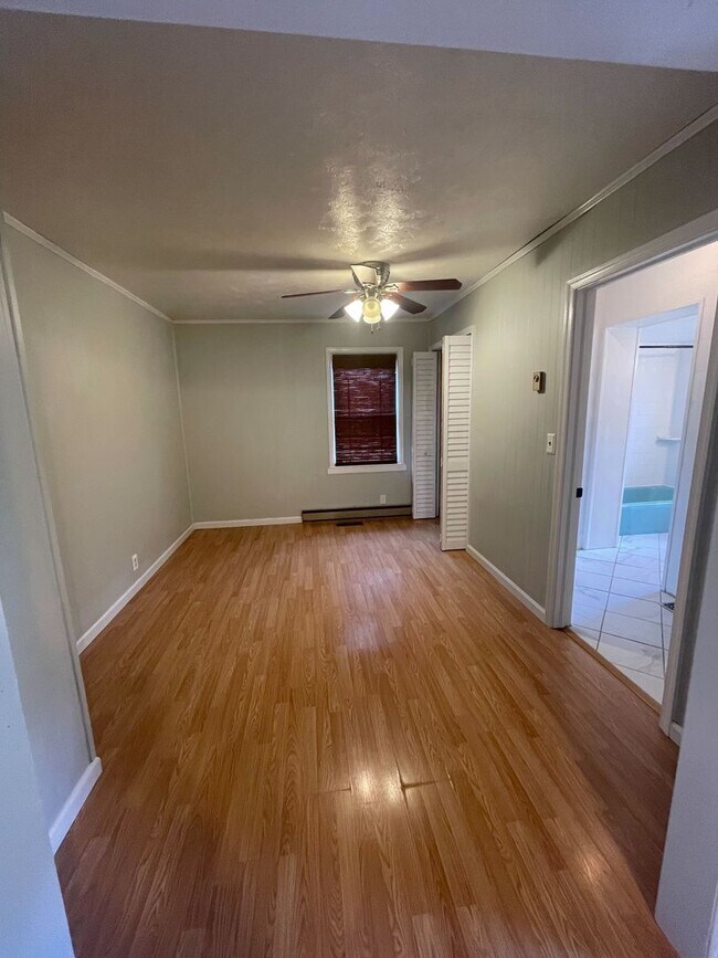 Building Photo - Quaint Country Cottage On Large Lot Near Downtown Blacksburg