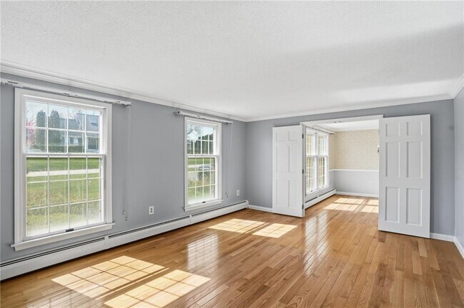 Building Photo - 22 Roger Williams Ct
