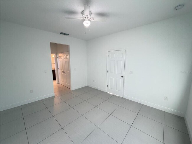 Building Photo - 2481 San Filippo Dr SE