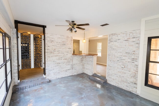 Building Photo - 6513 Rocky Ford Rd