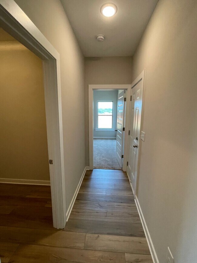 Building Photo - Home for Rent in Meridianville, AL!!! Avai...