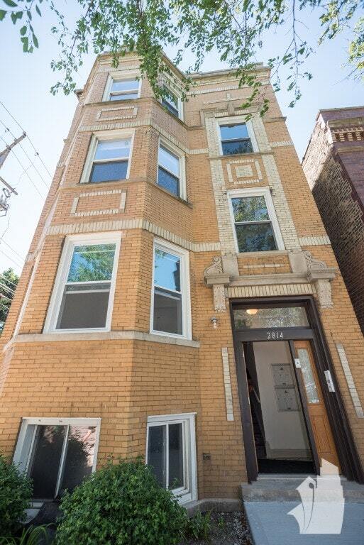 Building Photo - 2814.2F N Troy St