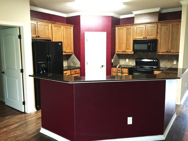 Building Photo - 4248 Rocky Rhodes Dr