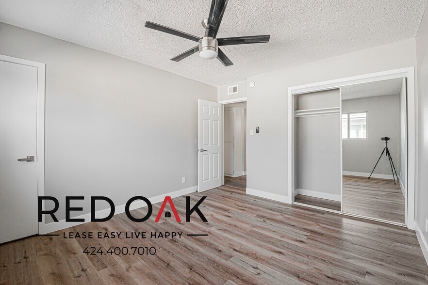 Building Photo - 1965 S Garth Ave