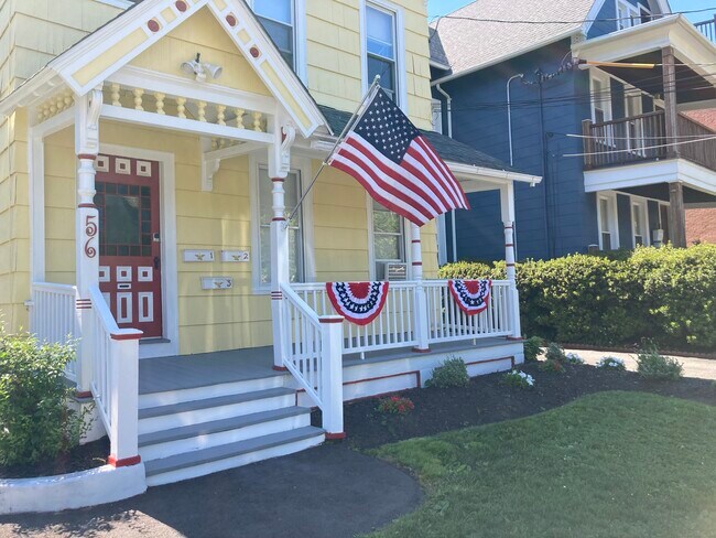 Building Photo - 56 Mansfield St