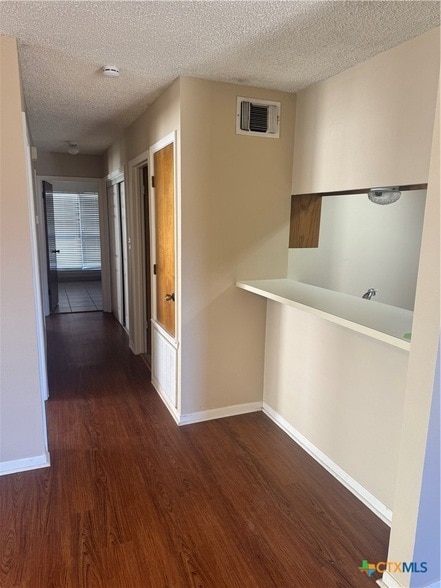 Building Photo - 414 Mariner Dr