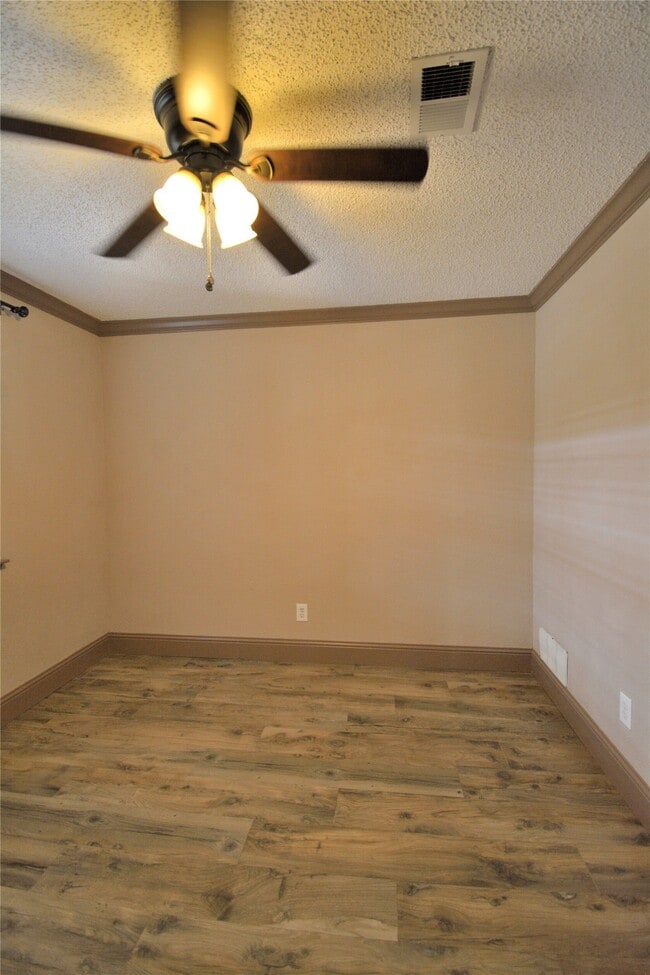 Building Photo - 11315 Waxwood Dr