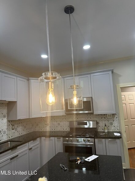 Building Photo - 3564 Cowan Pl