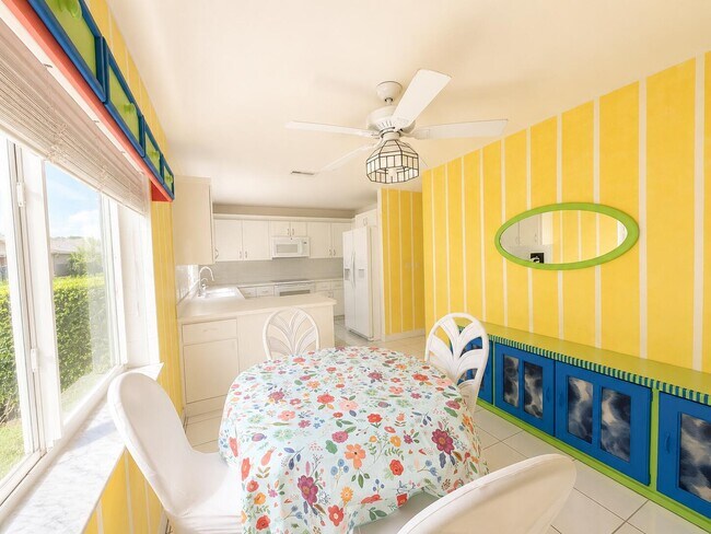 Building Photo - 7758 Cloverfield Cir