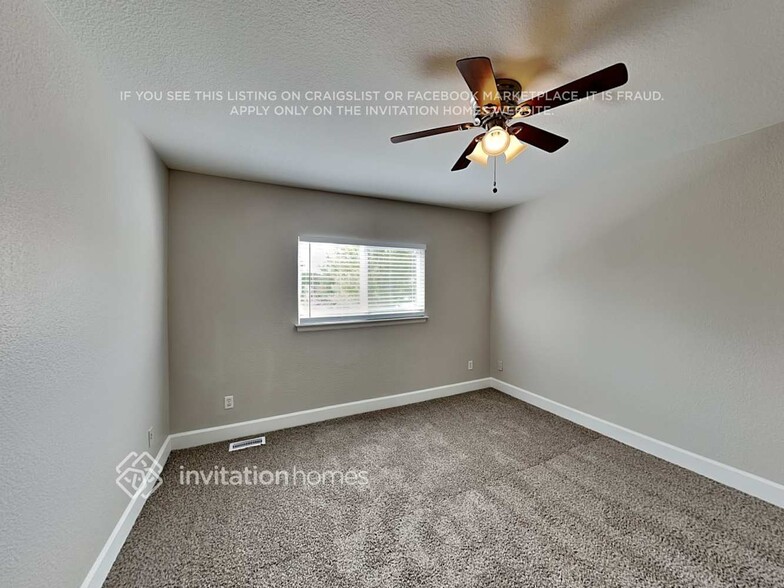 Building Photo - 1127 Cardinal Cir
