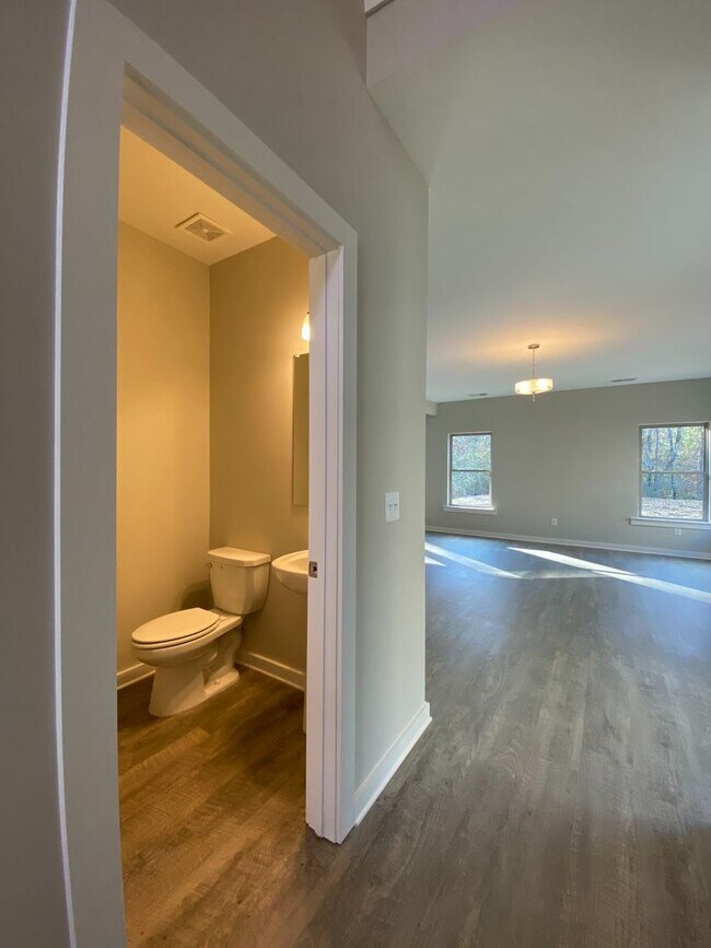 Building Photo - Home for Rent in Pinson, AL!!!! Available to View!