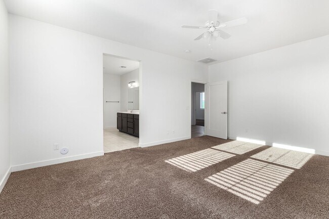 Building Photo - 2327 S Wycliff Cir