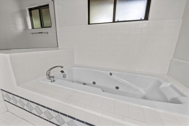 Building Photo - 1326 NW 57th St