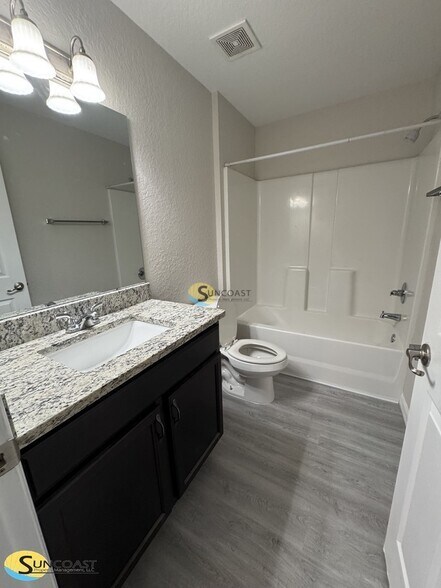 Building Photo - 125 Juniper Loop Cir