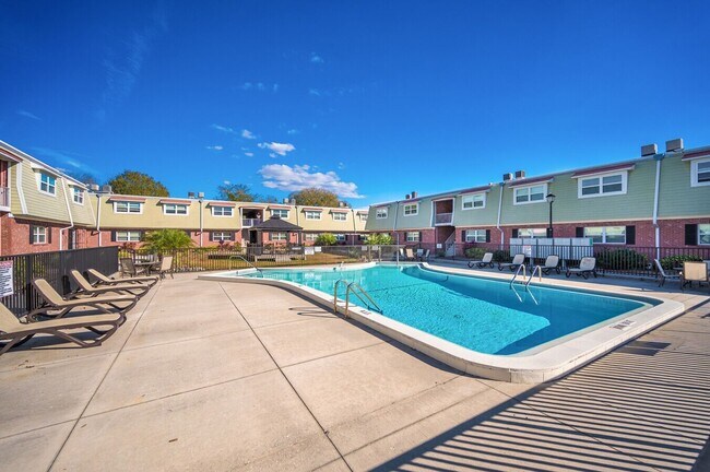 Building Photo - 13221 Bunn Cir