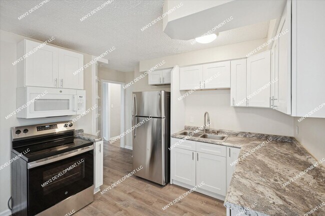 Building Photo - 17678 Lincoln Ave