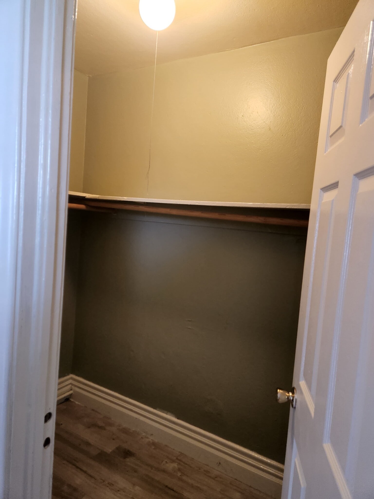 west walking closet - 1200 W 36th St