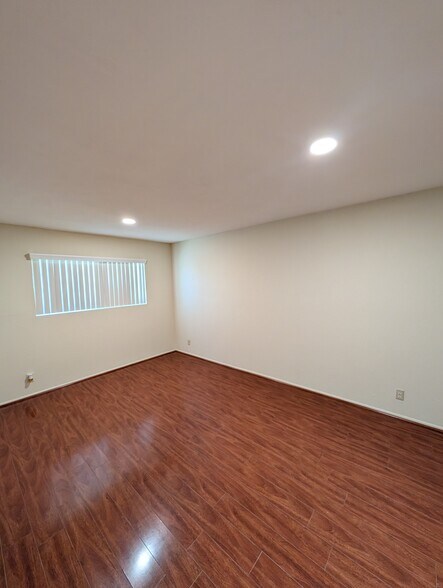 Building Photo - 6552 Westpark Pl