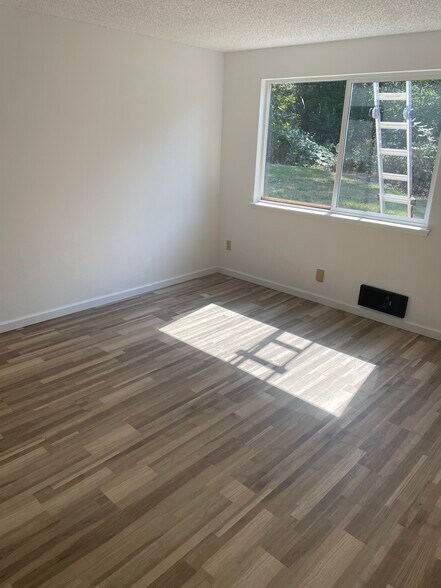 Bedroom - 1922 87th Avenue Ct W