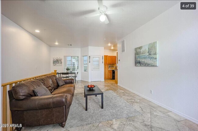 Building Photo - 2016 S Hammond Dr