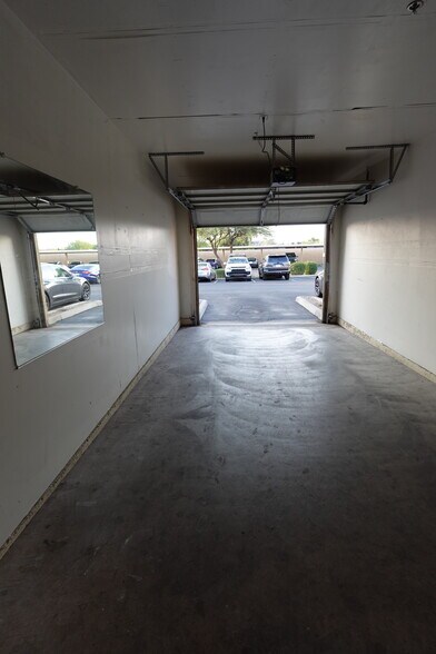 Building Photo - 2134 E Broadway Rd