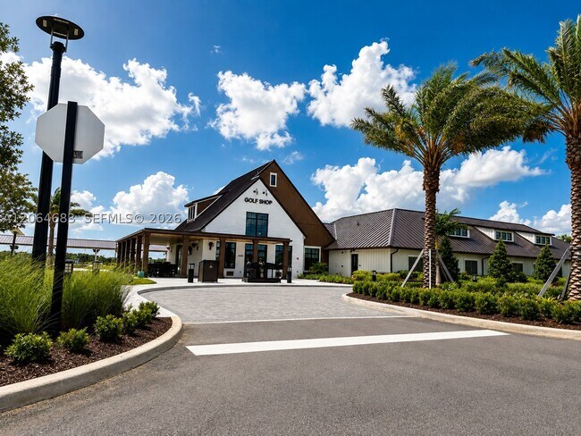 Building Photo - 10691 Wilgrove 10691