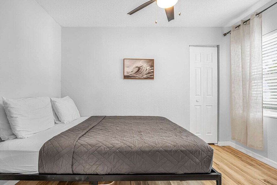 Building Photo - 3524 S Atlantic Ave