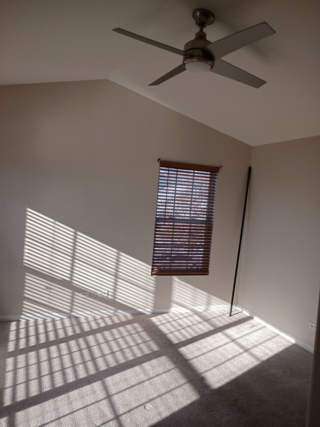 Building Photo - 188 S Concord Dr