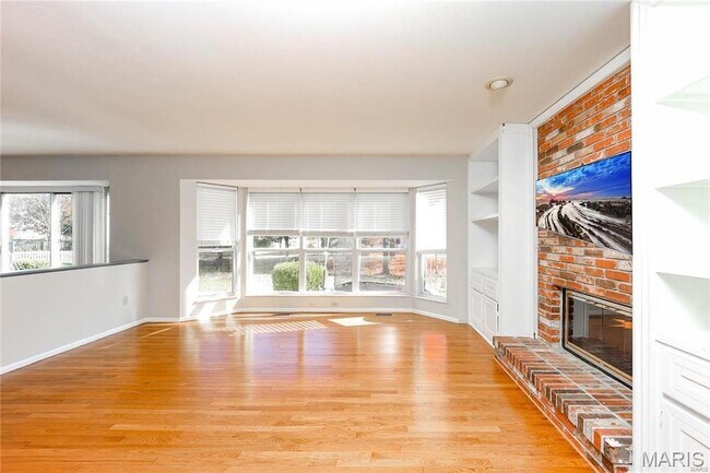 Building Photo - 226 Cheval Square Dr