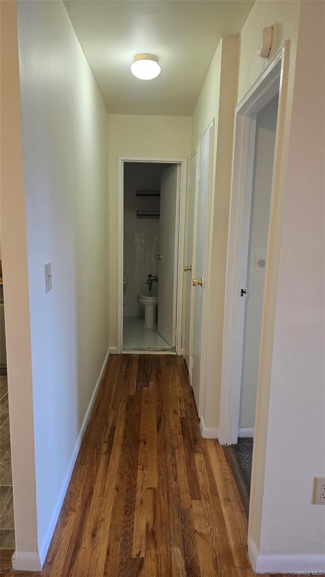 Building Photo - 20 Secor Pl