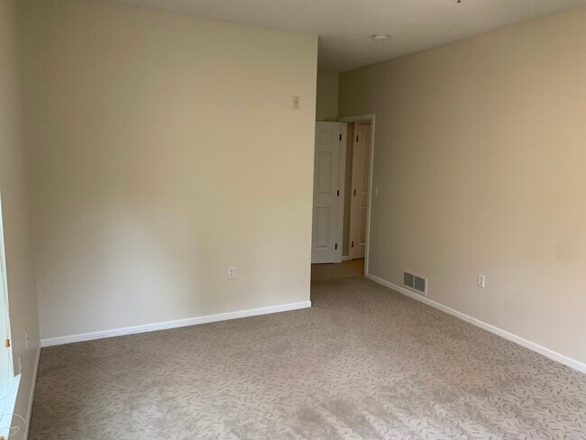 Master BR - exit to bathroom - 645 N 1st St