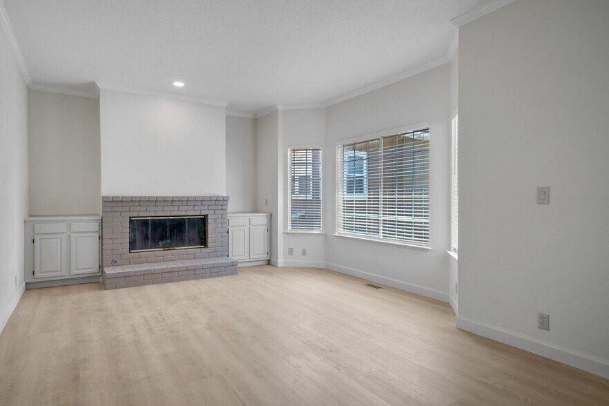 Building Photo - 125 Chestnut Ave