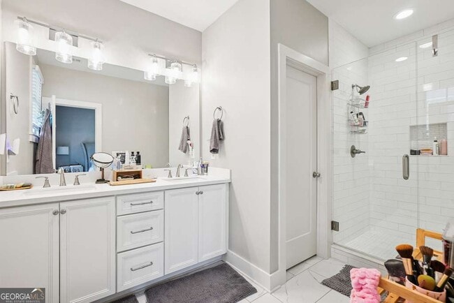 Building Photo - 144 1st Ave NW