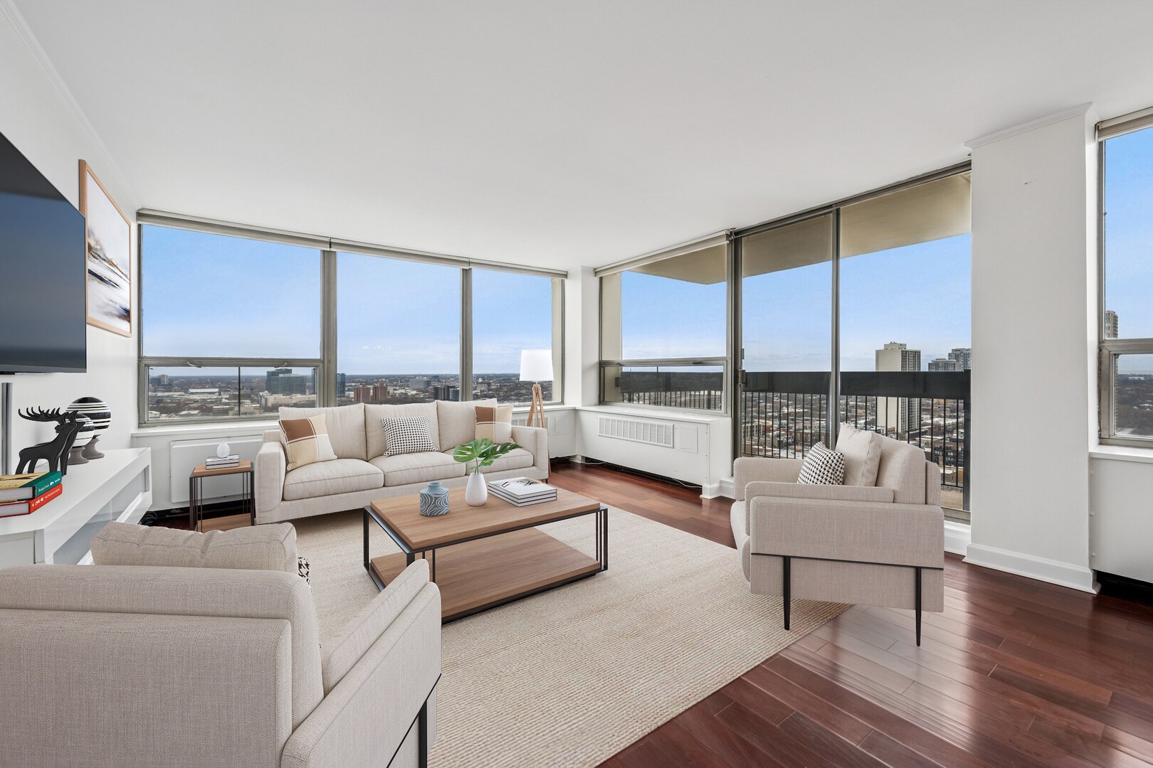 Building Photo - 1360 N Sandburg Ter